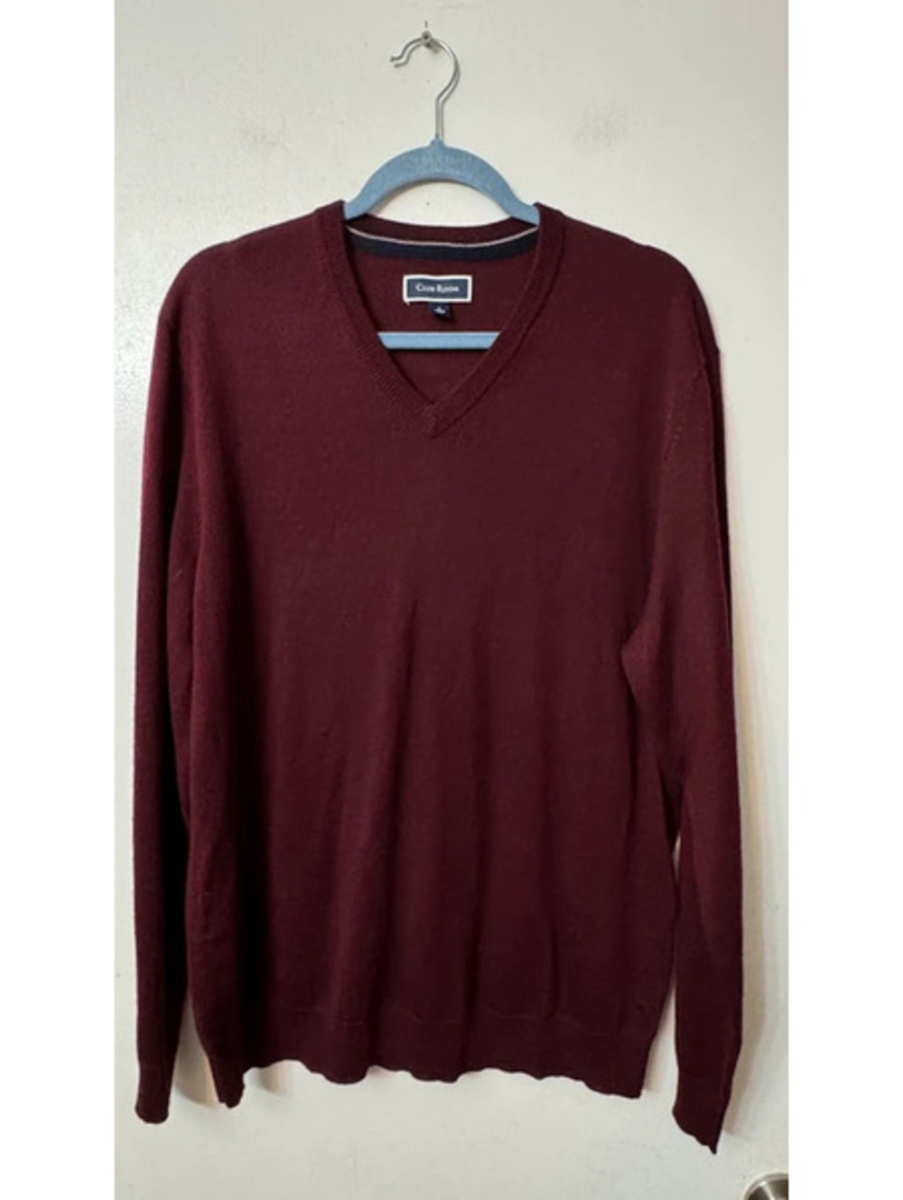 Club Room Men's Merino Wool Blend V-Neck Sweater - Burgundy / Maroon Size Large